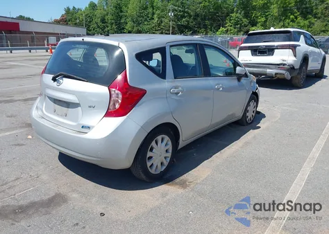 2015 Nissan Versa Note S (Sr)/S Plus/Sl/Sr/Sv z USA, uszkodzony, nr VIN 3N1CE2CP0FL434419